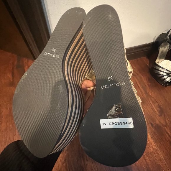 GIAMPAOLO VIOZZI CRISSCROSS WEDGE PLATFORMS, SIZE EUR 39/US 8, GOLD/BLACK/BEIGE - Picture 8 of 8